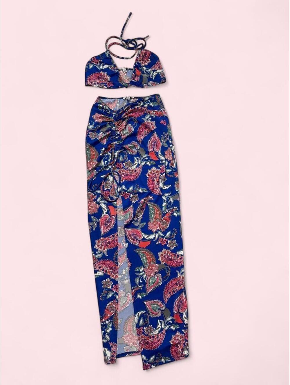 Fashion Nova blue paisley two piece set Size XS